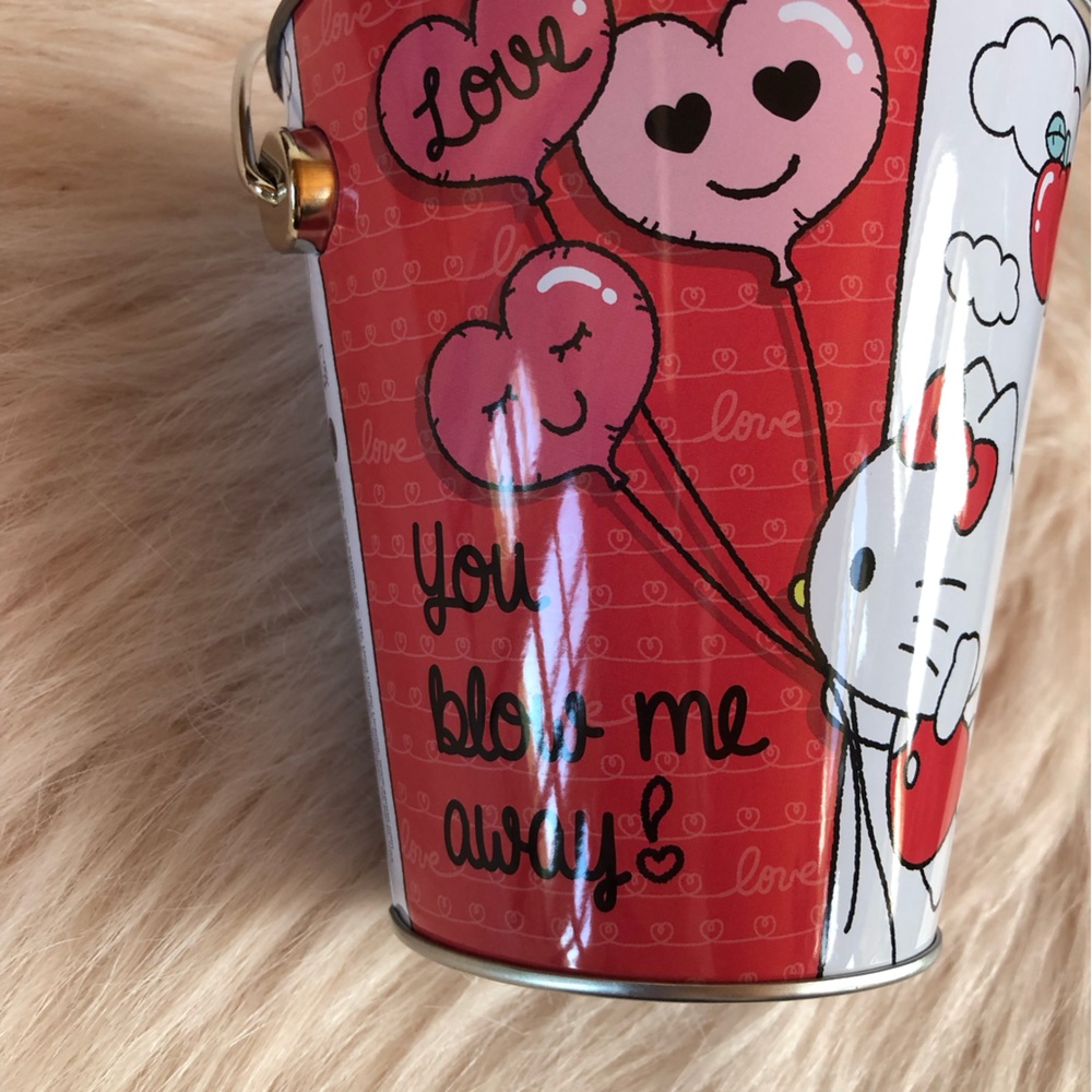 Hello Kitty Valentine’s Day Pail Bucket Red Pink White Metal Sanrio Kawaii - Picture 7 of 9